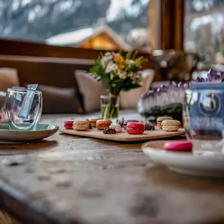 Chalet Zermatt: Indulge In Opulence Amidst Nature アパート *