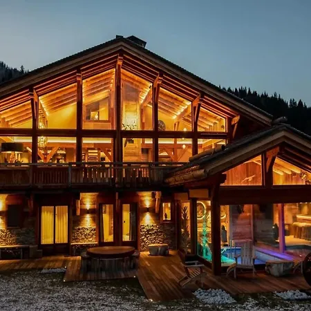 Chalet Zermatt: Indulge In Opulence Amidst Nature アパート ツェルマット
