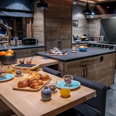 Chalet Zermatt: Indulge In Opulence Amidst Nature צרמט